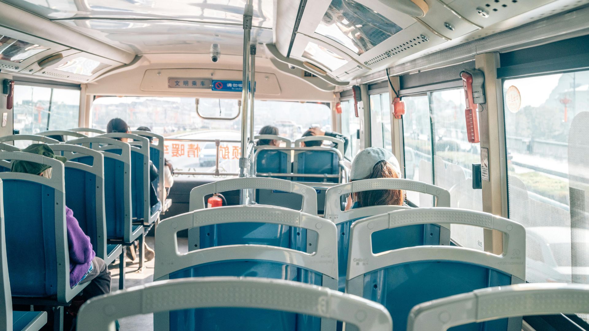 Pullman, mezzo di trasporto pubblico per cui BMP può realizzare componenti in plastica